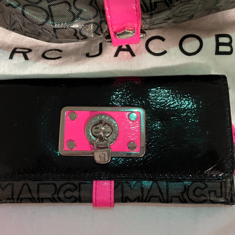 MARC JACOBS Early 2000s Vintage Bag & Wallet Set, Black & Pink w Silver Hardware - Picture 5 of 16